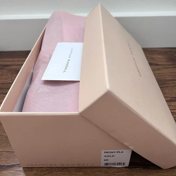 Loeffler Randall Peony Platinum Sandals, size 9 - Picture 5 of 8